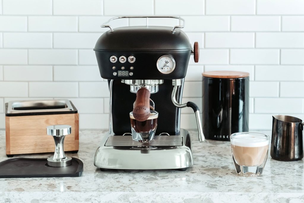 Top Ten Things to Consider When Buying a Home Espresso Machine